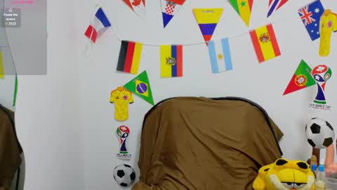 Snapshot of evvaa_moon chatting on 06.24.26 evvaa_moon online show from 06.24.26