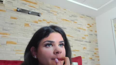 Snapshot of evvamonroe chatting on 05.23.26 Evva online show from 05.23.26