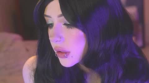 Alyson online show from 11.11.25