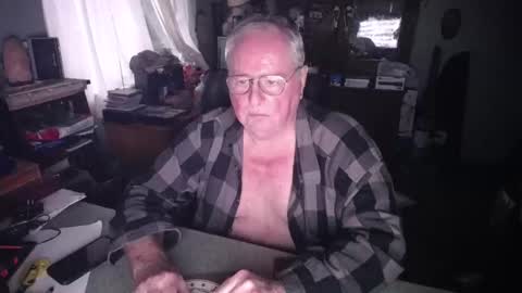 Snapshot of exceos chatting on 01.03.25 EXCEOS online show from 01.03.25