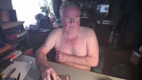 Snapshot of exceos chatting on 01.31.25 EXCEOS online show from 01.31.25