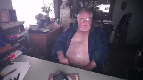 Snapshot of exceos chatting on 02.08.25 EXCEOS online show from 02.08.25