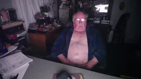 Snapshot of exceos chatting on 02.15.25 EXCEOS online show from 02.15.25