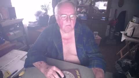 Snapshot of exceos chatting on 02.20.25 EXCEOS online show from 02.20.25