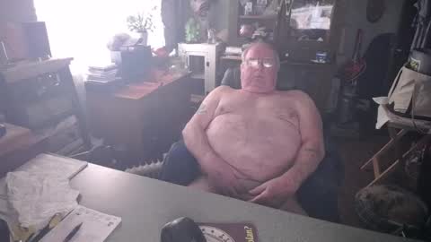 Snapshot of exceos chatting on 02.26.25 EXCEOS online show from 02.26.25