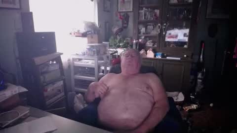 Snapshot of exceos chatting on 11.07.25 EXCEOS online show from 11.07.25