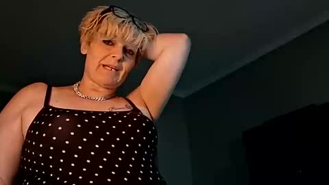 Snapshot of excitmama chatting on 02.28.26 excitmama online show from 02.28.26