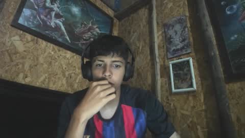 Snapshot of exclusive_ninja chatting on 11.08.25 Samuel Montoya online show from 11.08.25