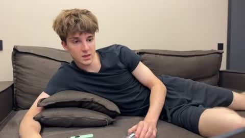 Snapshot of exclusiveflexboy chatting on 06.21.26 exclusiveflexboy online show from 06.21.26