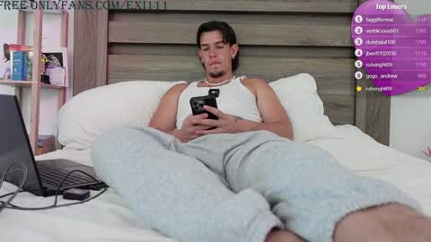 Snapshot of exi111 chatting on 01.06.25 Exi111 online show from 01.06.25