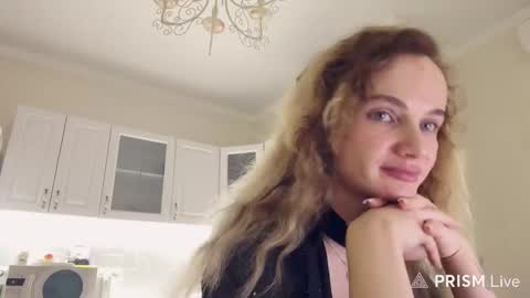 Snapshot of eximi chatting on 02.18.26 eximi online show from 02.18.26