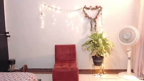 Snapshot of exoctic_ruby chatting on 12.21.25 Ruby online show from 12.21.25