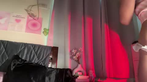 Angela online show from 12.05.25