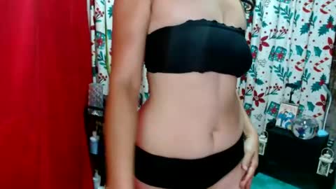 I am JOCELYN online show from 04.21.26
