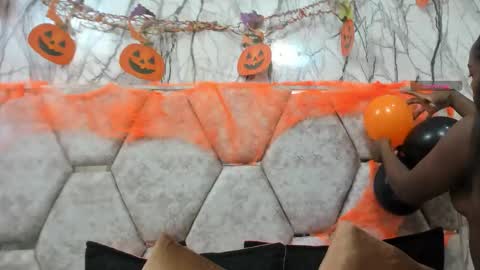 Alison online show from 10.19.25