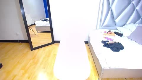 exotic_karmella online show from 12.06.24