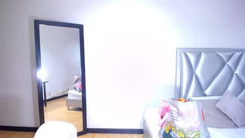 exotic_karmella online show from 12.10.24