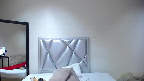 exotic_karmella online show from 02.04.25