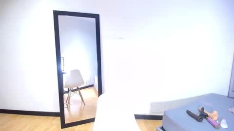 exotic_karmella online show from 10.04.25