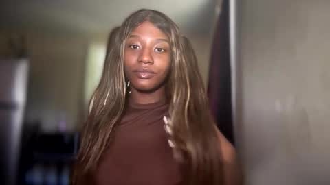 Snapshot of exoticaqua chatting on 09.28.25 exoticaqua online show from 09.28.25