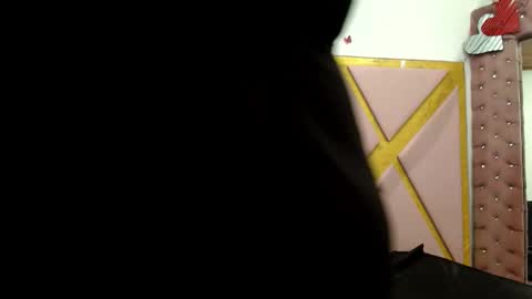 Snapshot of exoticbigmandx chatting on 10.11.25 Mandy online show from 10.11.25