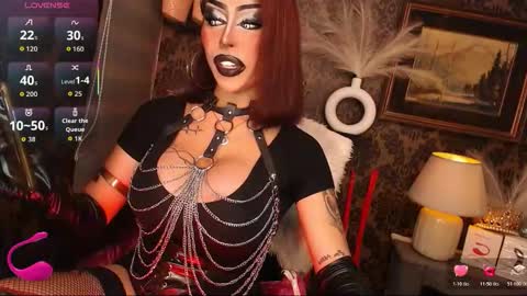 Snapshot of exoticmaria chatting on 11.11.25 MARIA online show from 11.11.25