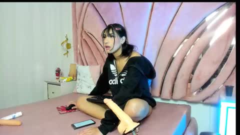 Snapshot of exoticvelvett02 chatting on 02.25.26 Velvet online show from 02.25.26