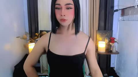 Snapshot of expensive_elise chatting on 07.13.26 expensive_elise online show from 07.13.26