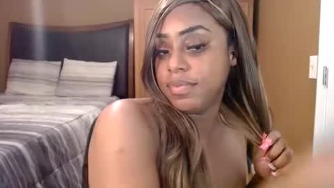 Snapshot of exstacybanks chatting on 10.16.25 exstacybanks online show from 10.16.25