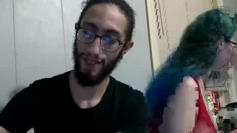 Snapshot of extaticxx chatting on 12.13.24 Extrastatic94 online show from 12.13.24