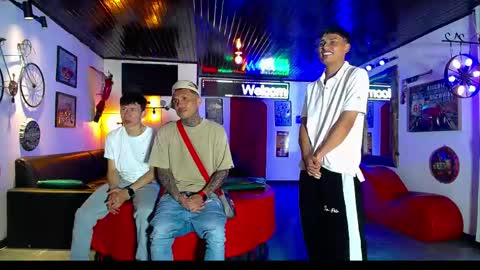 extrangers online show from 03.02.26