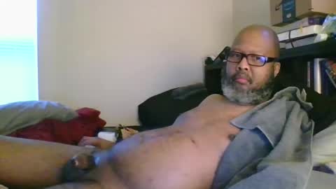 Snapshot of eyequee0007 chatting on 10.22.25 eyequee0007 online show from 10.22.25