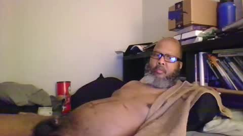 eyequee0007 online show from 12.05.25