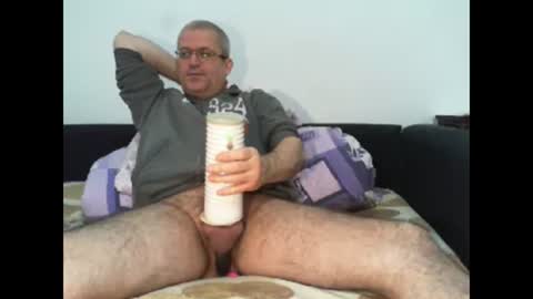 Snapshot of eyes12 chatting on 01.19.25 GEORGE online show from 01.19.25