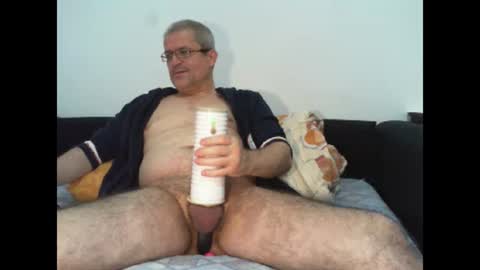 Snapshot of eyes12 chatting on 01.26.25 GEORGE online show from 01.26.25