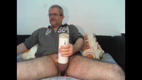 Snapshot of eyes12 chatting on 01.29.25 GEORGE online show from 01.29.25