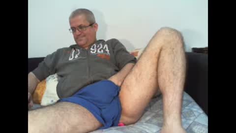 Snapshot of eyes12 chatting on 02.08.25 GEORGE online show from 02.08.25