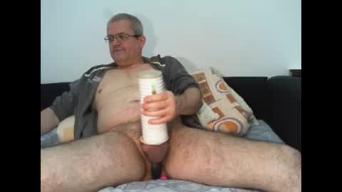 Snapshot of eyes12 chatting on 02.14.25 GEORGE online show from 02.14.25