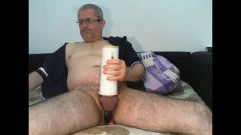 Snapshot of eyes12 chatting on 03.03.25 GEORGE online show from 03.03.25