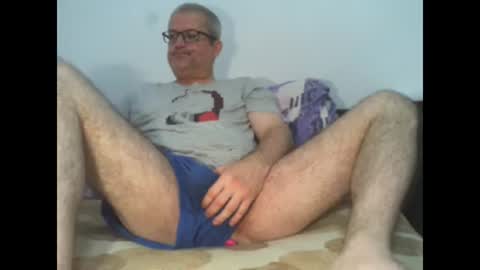 Snapshot of eyes12 chatting on 09.17.25 GEORGE online show from 09.17.25