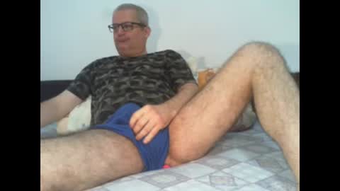 Snapshot of eyes12 chatting on 09.28.25 GEORGE online show from 09.28.25