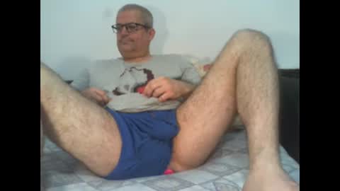 Snapshot of eyes12 chatting on 10.16.25 GEORGE online show from 10.16.25