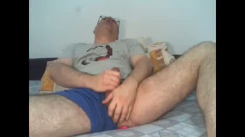 Snapshot of eyes12 chatting on 10.18.25 GEORGE online show from 10.18.25