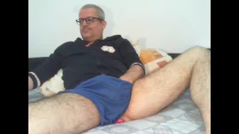 Snapshot of eyes12 chatting on 10.22.25 GEORGE online show from 10.22.25