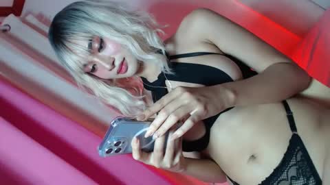 NewKarina online show from 02.20.25