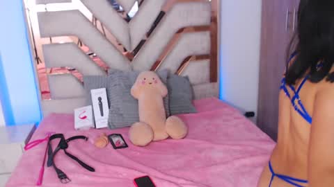 Snapshot of eylin_sofia chatting on 01.16.25 eylin_sofia online show from 01.16.25