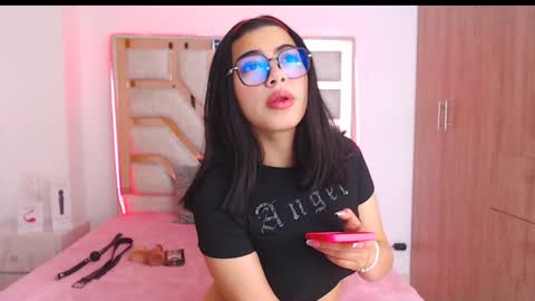 Snapshot of eylin_sofia chatting on 01.26.25 eylin_sofia online show from 01.26.25