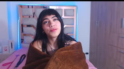 Snapshot of eylin_sofia chatting on 03.06.25 eylin_sofia online show from 03.06.25