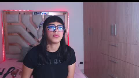 Snapshot of eylin_sofia chatting on 03.07.25 eylin_sofia online show from 03.07.25
