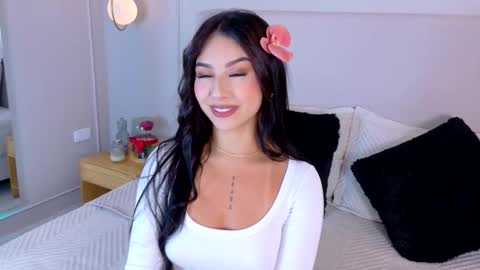 eymicooper online show from 10.20.25